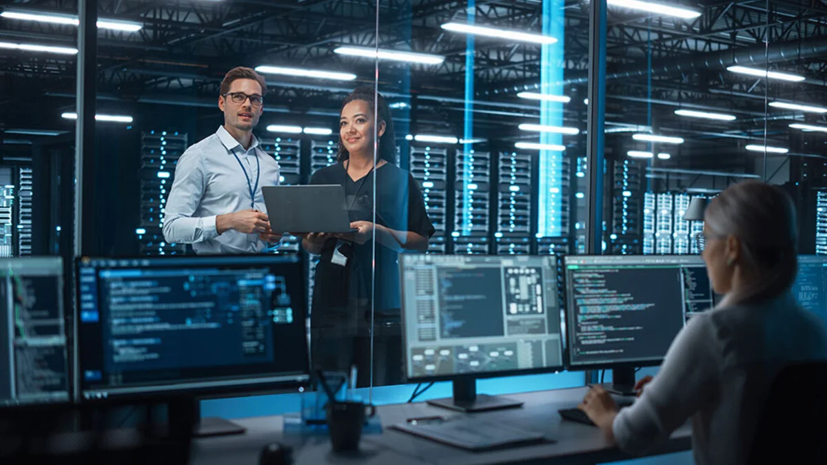 Data centre colocation facility with server racks