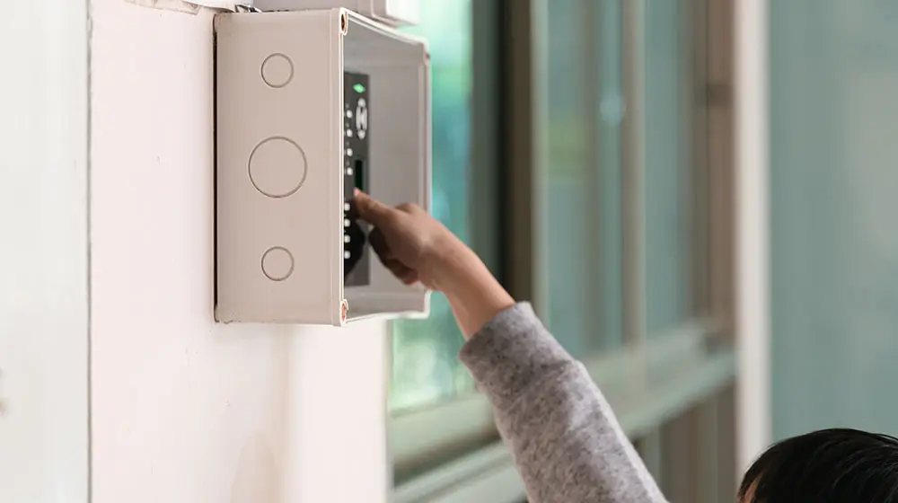 Electronic door access control